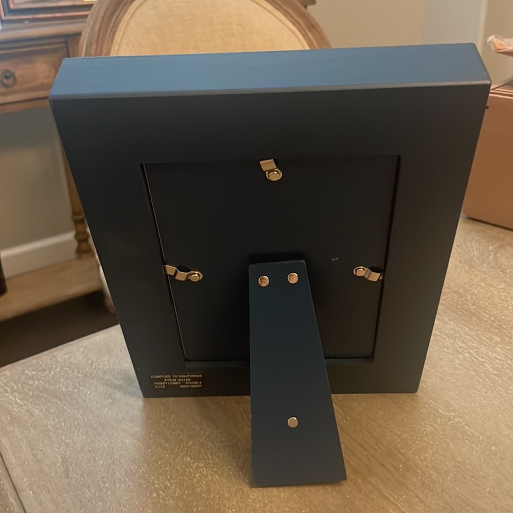 Picture frame - Picture 3 of 4